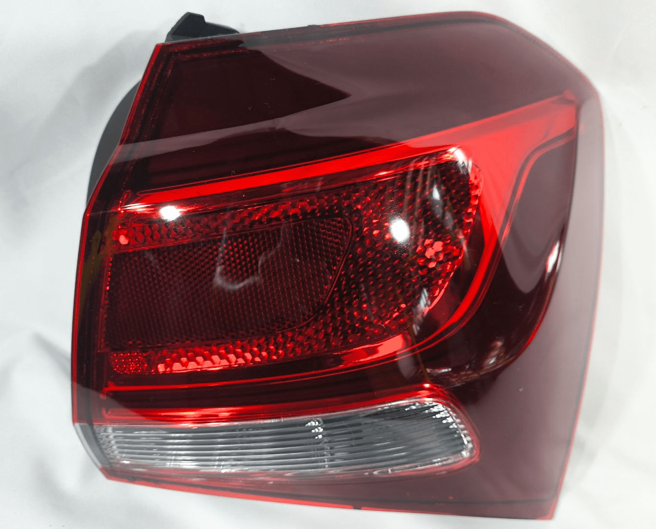 Lanterna Traseira Cobalt 2017 A 2020 Canto Bicolor Lado Direito