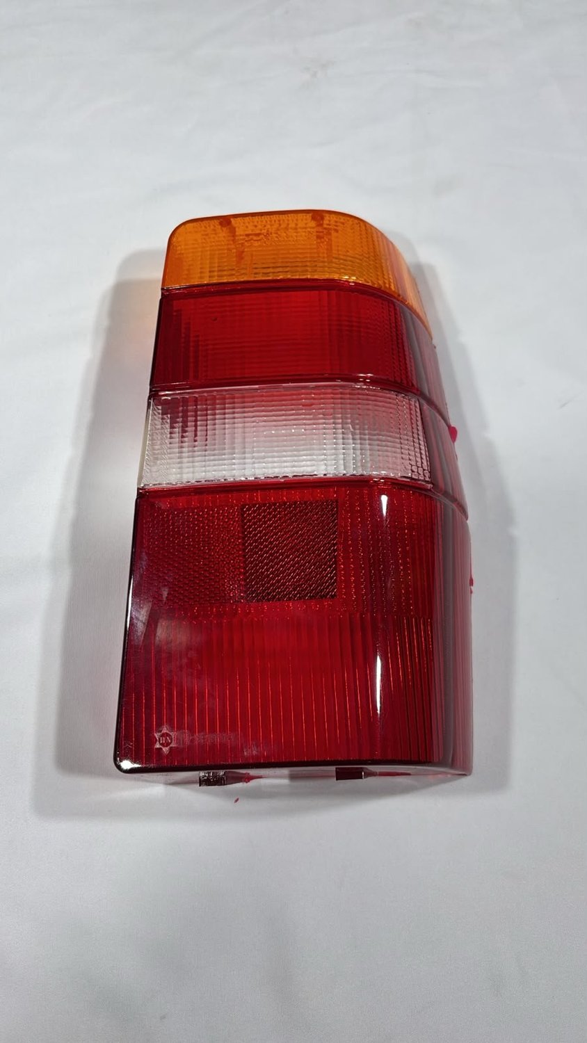 Lente de Lanterna Traseira Tricolor Fiat Fiorino/Elba (Modelo Carto) - Lado Direito 1986 a 1997