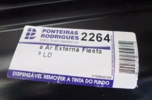 Caixa de Ar Externa Fiesta 96/02 4 Portas Direito