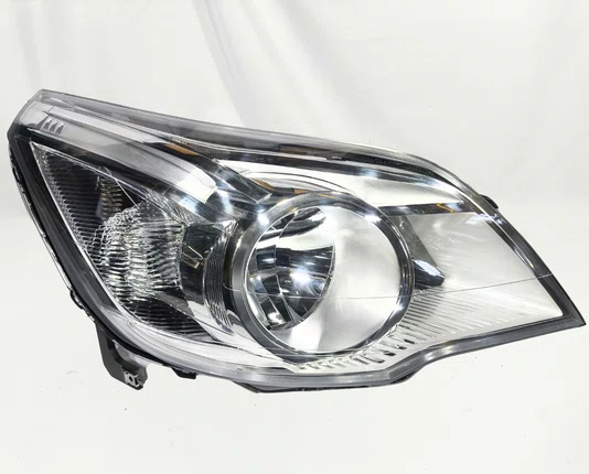 Farol Chevrolet Agile / Montana Mascara Cromada Lado Direito 2010 ate 2013