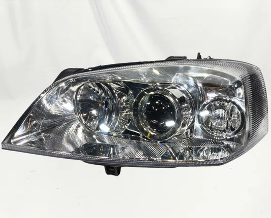 Farol Chevrolet Astra Mascara Cromada Lado Esquerdo 2003 ate 2011