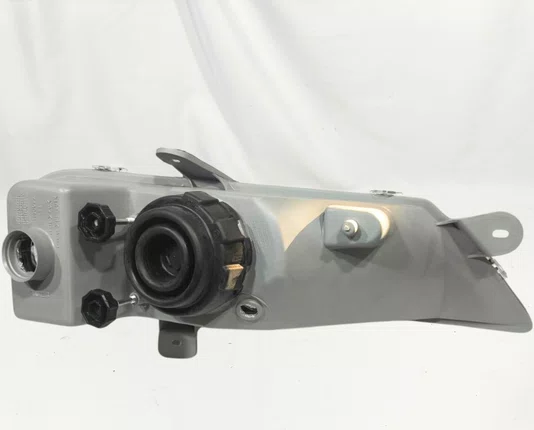 Farol Chevrolet Celta Mascara Cromada Lado Esquerdo 2000 ate 2006