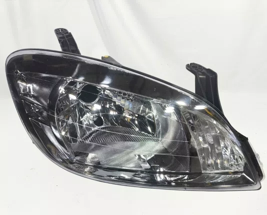 Farol Chevrolet Celta / Prisma Mascara Cromada Lado Direito 2006 ate 2012