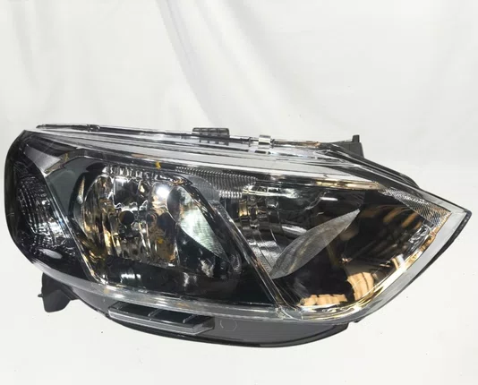 Farol Chevrolet Cobalt Mascara Cromada Lado Direito 2016 ate 2020