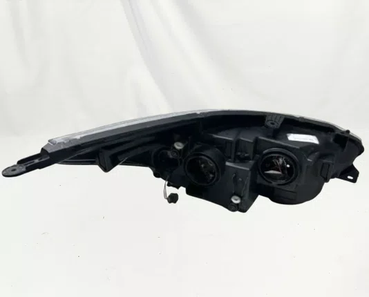 Farol Chevrolet Cobalt Mascara Cromada Lado Esquerdo 2016 ate 2020