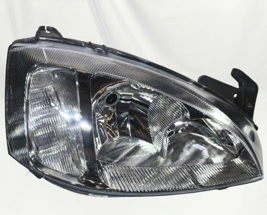 Farol Chevrolet Corsa / Montana Mascara Cromada Lado Direito 2003 ate 2007