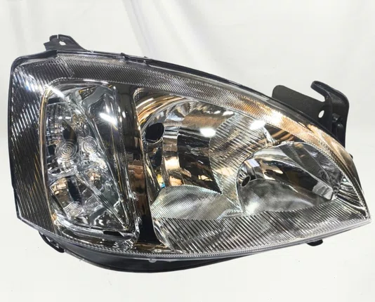 Farol Chevrolet Corsa / Montana Mascara Cromada Lado Direito 2008 ate 2012