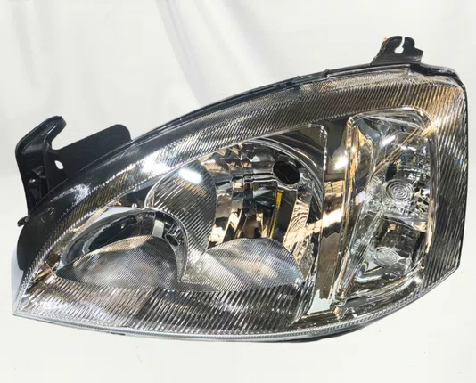 Farol Chevrolet Corsa / Montana Mascara Cromada Lado Esquerdo 2008 ate 2012