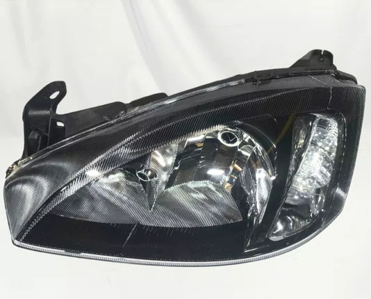 Farol Chevrolet Corsa - Montana Mascara Negra Lado Esquerdo 2008 ate 2012