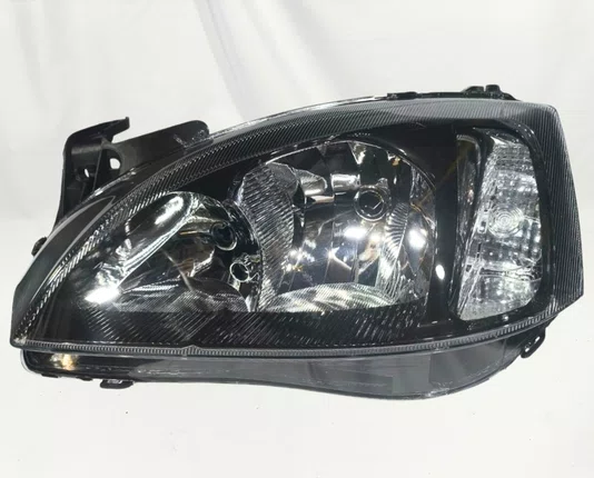 Farol Chevrolet Corsa - Montana Mascara Negra Lado Esquerdo 2008 ate 2012