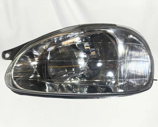 Farol de Vidro Chevrolet Corsa / Classic Mascara Cromada Preto Lado Esquerdo 2000 ate 2010