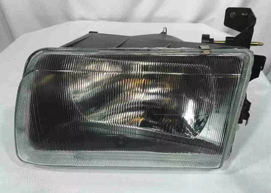 Farol Ford Delrey Lado Esquerdo 1985 Ate 1992 Arteb