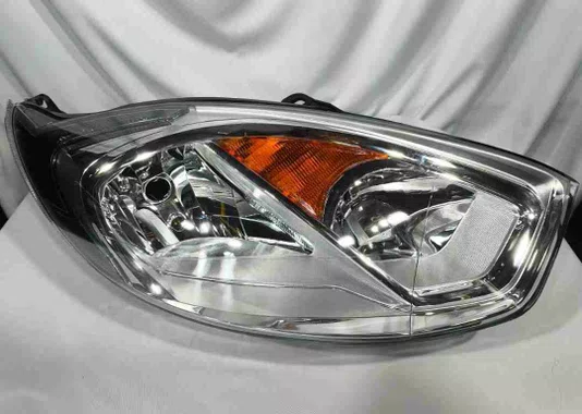 Farol Ford Fiesta Cromado Lado Direito 2011 Ate 2013