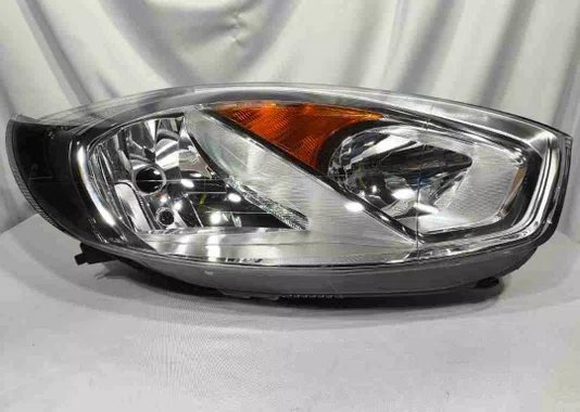 Farol Ford Fiesta Cromado Lado Direito 2011 Ate 2013