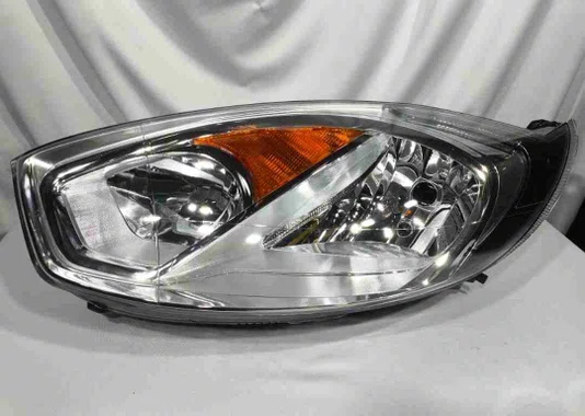Farol Ford Fiesta Cromado Lado Esquerdo 2011 Ate 2013
