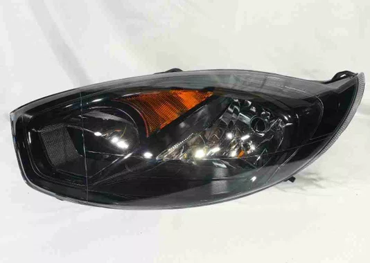 Farol Ford Fiesta Mascara Negra Lado Esquerdo 2011 Ate 2013