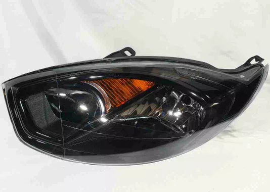 Farol Ford Fiesta Mascara Negra Lado Esquerdo 2011 Ate 2013