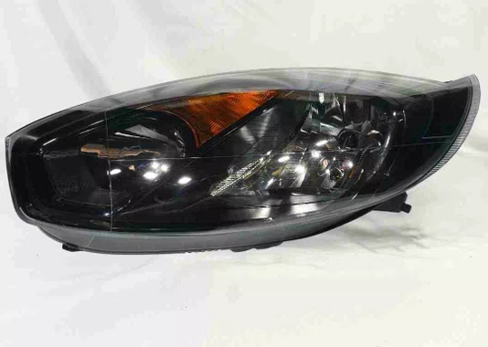 Farol Ford Fiesta Mascara Negra Lado Esquerdo 2011 Ate 2013