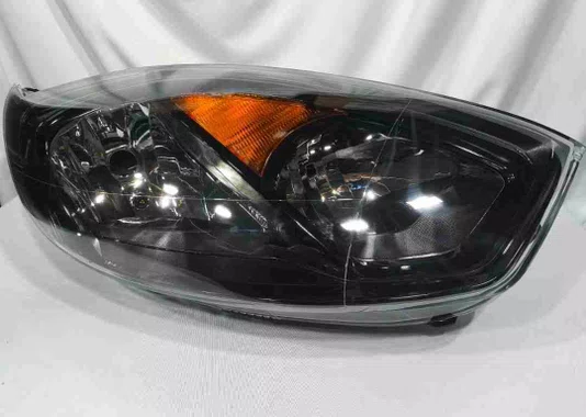 Farol Ford Fiesta Mscara Negra Lado Direito 2011 Ate 2013
