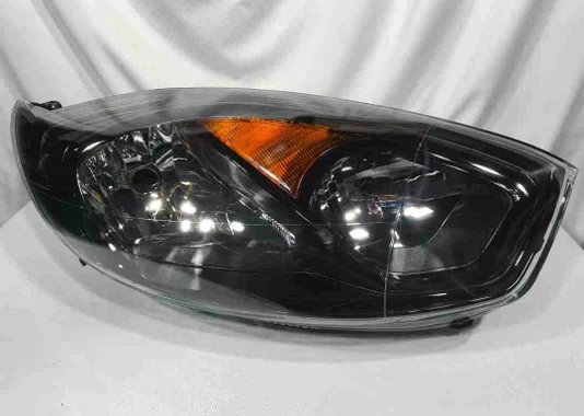 Farol Ford Fiesta Mscara Negra Lado Direito 2011 Ate 2013
