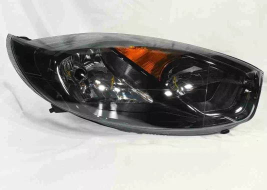 Farol Ford Fiesta Mscara Negra Lado Direito 2011 Ate 2013