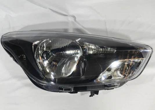 Farol Ford Ka 2015 ate 2018 Mascara negra Lado Direito/passageiro