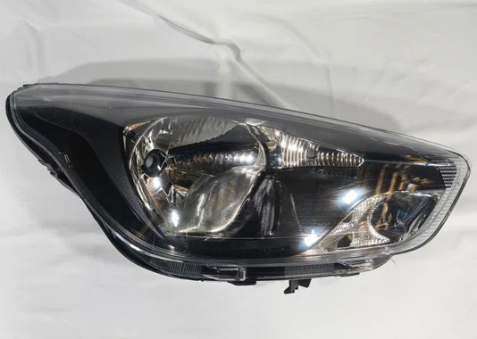 Farol Ford Ka 2015 ate 2018 Mascara negra Lado Direito/passageiro