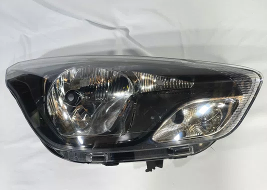 Farol Ford Ka 2015 ate 2018 Mascara negra Lado Direito/passageiro