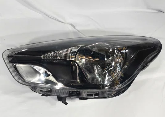 Farol Ford Ka ano 2015 ate 2018 Mascara negra Lado esquerdo (motorista)