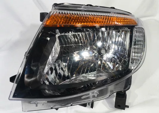 Farol Ford Ranger 2013 at 2016 Mascara Negra Manual Lado Esquerdo