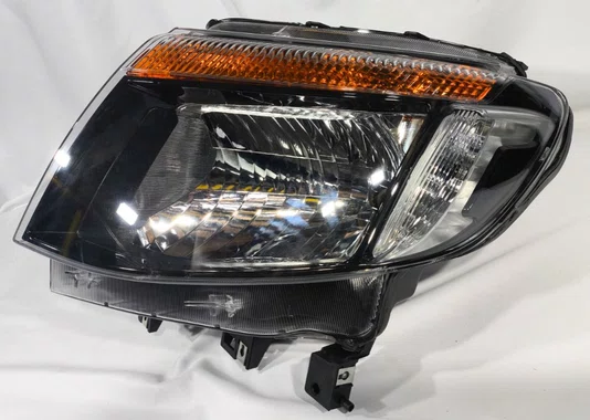 Farol Ford Ranger 2013 at 2016 Mascara Negra Manual Lado Esquerdo