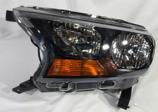 Farol Ford Ranger 2017 at 2023 Pisca Ambar Sem Projetor Manual Lado Esquerdo