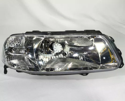 Farol Gol Parati Saveiro G3 Lado Direito Simples Cromado 2000 ate 2005