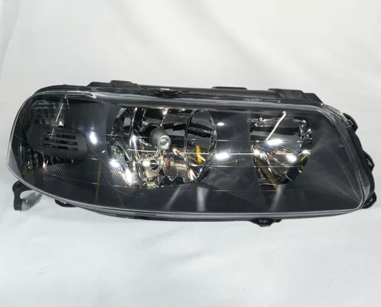 Farol Gol Parati Saveiro G3 Lado Direito Mascara Negra 2000 ate 2005