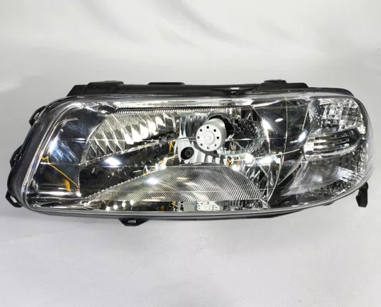 Farol Gol Parati Saveiro G3 Lado Esquerdo Simples Cromado 2000 ate 2005