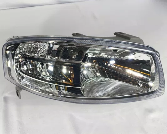 Farol Gol Parati Saveiro G4 Lado Direito Cromado 2005 ate 2009
