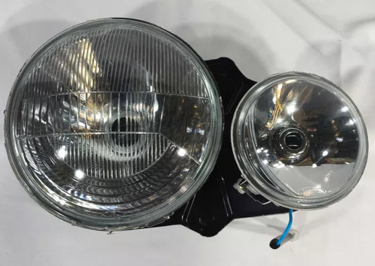 Farol Mitsubishi L200 ano 1999 ate 2004 Lado direito