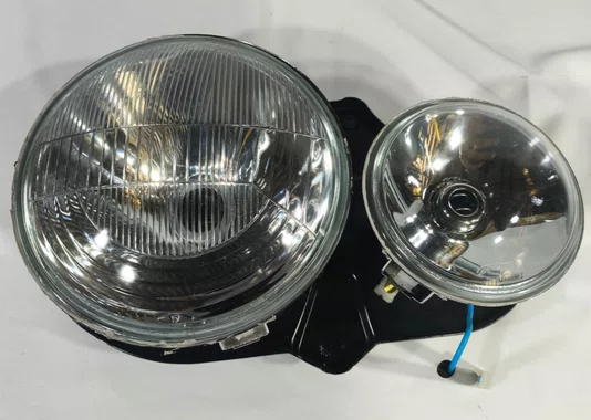 Farol Mitsubishi L200 ano 1999 ate 2004 Lado direito