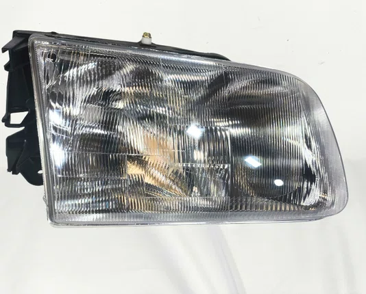 Farol Principal Chevrolet S10 Mascara Cromada Lado Direito 1995 ate 2000