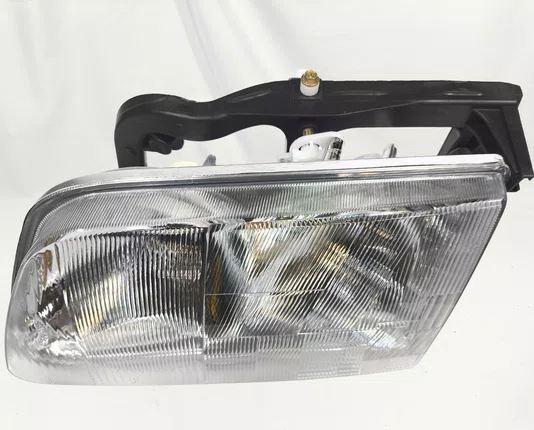 Farol Principal Chevrolet S10 Mascara Cromada Lado Esquerdo 1995 ate 2000