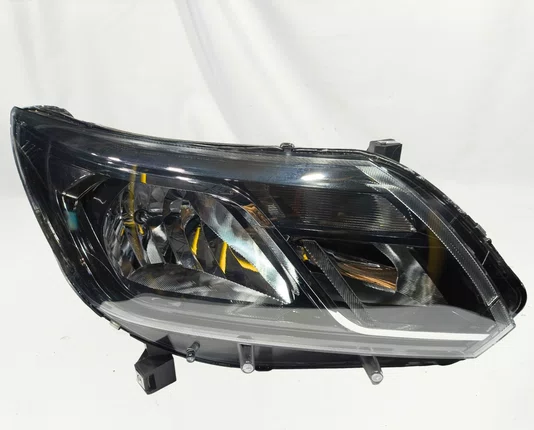 Farol Principal Chevrolet S10 Mascara Negra / Friso Cromado Lado Direito 2017 ate 2025