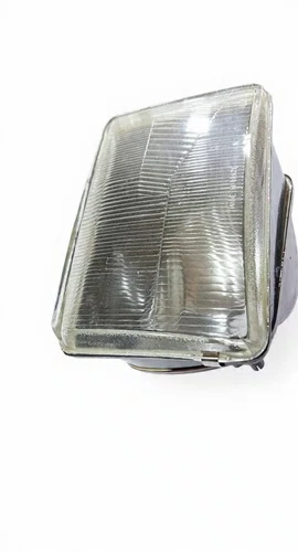 Farol Principal Dianteiro (Lado Direito)  Fiat 147 Europa / Panorama