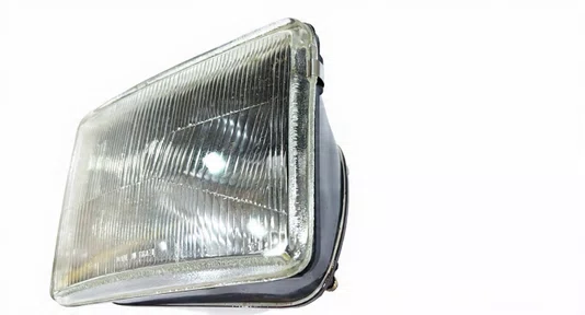 Farol Principal Dianteiro (Lado Direito)  Fiat 147 Europa / Panorama