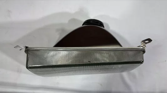 Farol Principal Dianteiro (Lado Esquerdo)  Caminho Ford Cargo