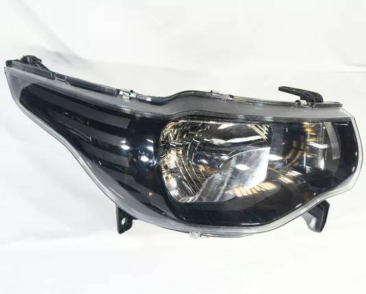 Farol Principal Fiat Mobi Mascara Simples Negra Lado Direito de 2016 ate 2025