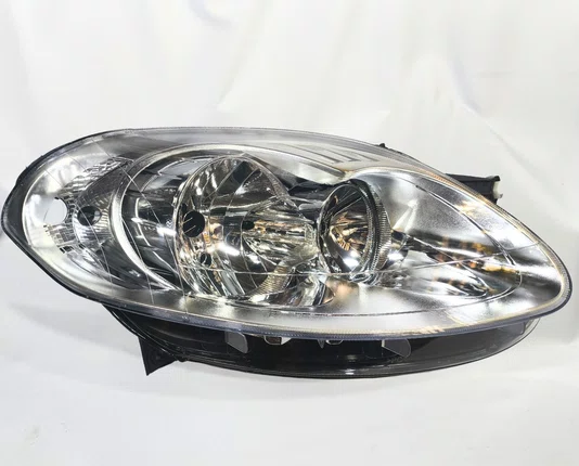 Farol Principal Fiat Palio Mascara Duplo Cromado Lado Direito de 2012 ate 2017