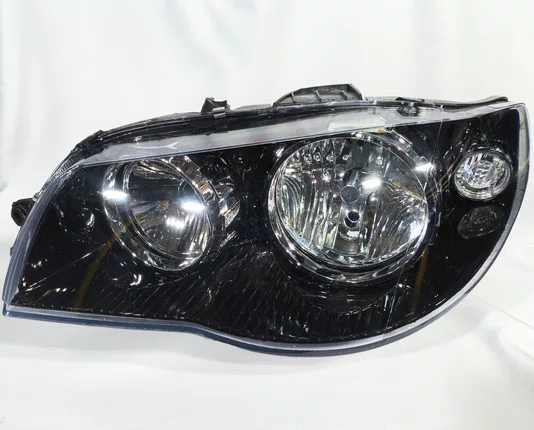 Farol Principal Fiat Palio / Siena / Strada Canhao Preto Cromado Lado Esquerdo de 2004 ate 2016