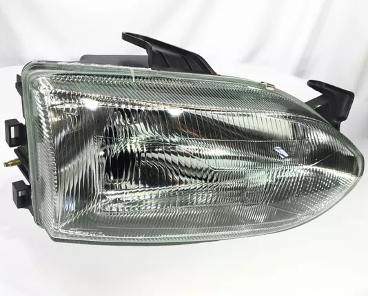 Farol Principal Fiat Palio / Siena / Strada Mascara Cromada Lado Direito de 1996 ate 1998
