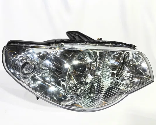 Farol Principal Fiat Palio / Siena / Strada Mascara Cromada Lado Direito de 2004 ate 2016