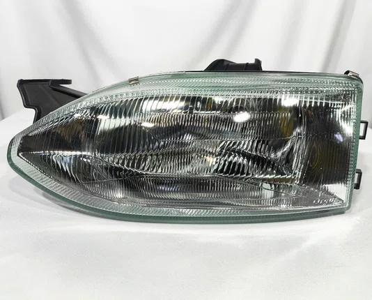 Farol Principal Fiat Palio / Siena / Strada Mascara Cromada Lado Esquerdo de 1996 ate 1998